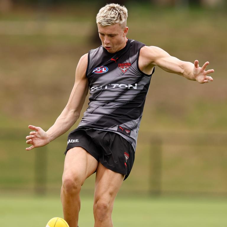 Nate Caddy Aims to Be a Dual Threat in Essendon's Attack