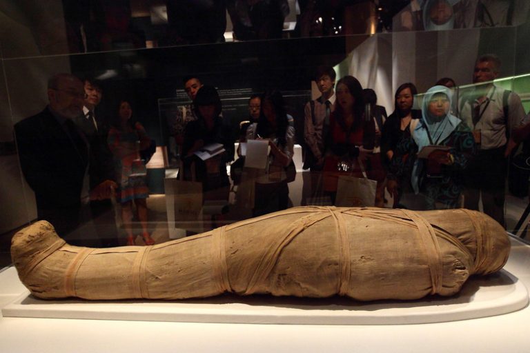 Linen in Ancient Egypt Exploring the Significance and Uses of Linen in Ancient Egyptian Culture